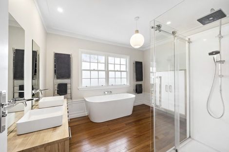 Photo of property in 340 Fergusson Drive, Heretaunga, Upper Hutt, 5018