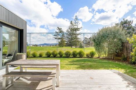 Photo of property in 33 Oceanair Drive, Pauanui, Hikuai, 3579