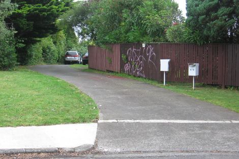 Photo of property in 1/2 Udys Road, Pakuranga Heights, Auckland, 2010