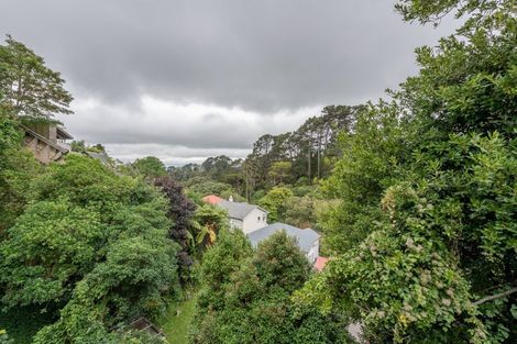Photo of property in 58 Garden Road, Northland, Wellington, 6012