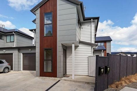 Photo of property in 124a Cambridge Terrace, Fairfield, Lower Hutt, 5011