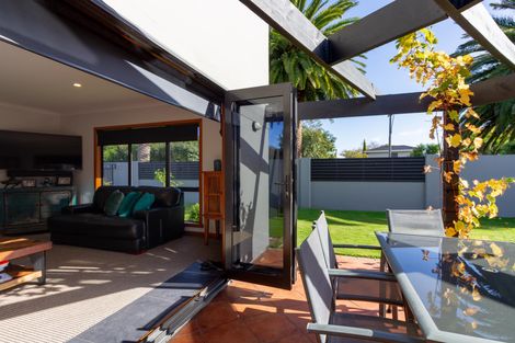 Photo of property in 55 Racecourse Road, Awapuni, Palmerston North, 4412