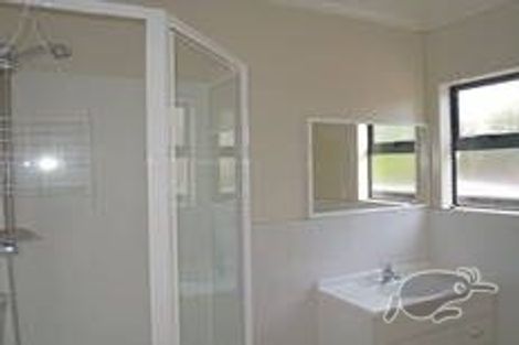 Photo of property in 19 Paton Avenue, Te Atatu South, Auckland, 0610