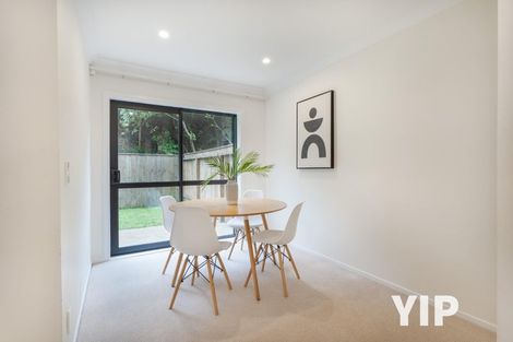 Photo of property in 15 Brindle Way, Newlands, Wellington, 6037