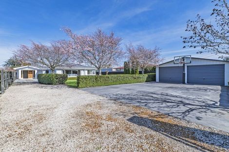 Photo of property in 35 Leeston And Lake Road, Leeston, 7632