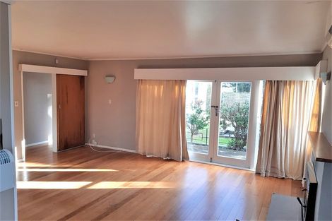 Photo of property in 81 Lauderdale Road, Birkdale, Auckland, 0626