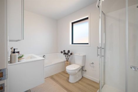 Photo of property in 37 Longcot Drive, Rolleston, 7615