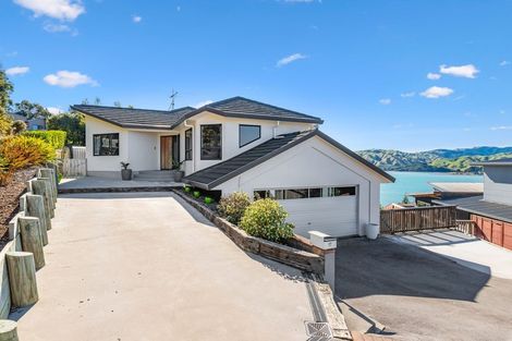 Photo of property in 12 The Topdeck, Whitby, Porirua, 5024