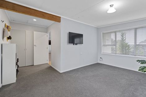 Photo of property in 14 Rainsford Street, Moturoa, New Plymouth, 4310