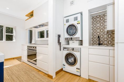 Photo of property in 35a Braithwaite Street, Karori, Wellington, 6012