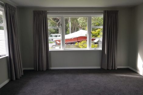 Photo of property in 98 Melbourne Road, Island Bay, Wellington, 6023