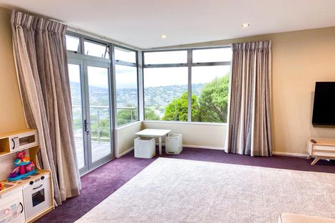 Photo of property in 9 Caughley Grove, Karori, Wellington, 6012
