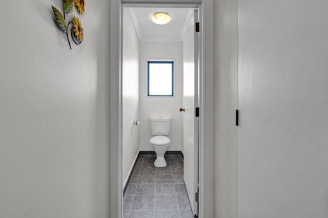 Photo of property in 20a Virginia Place, Whalers Gate, New Plymouth, 4310