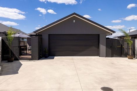 Photo of property in 6 Warlock Way, Papamoa, 3118