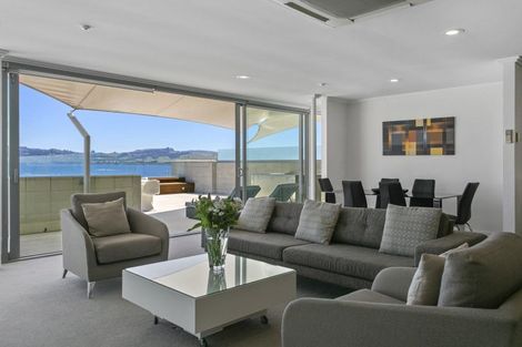 Photo of property in 225 Lake Terrace, Waipahihi, Taupo, 3330