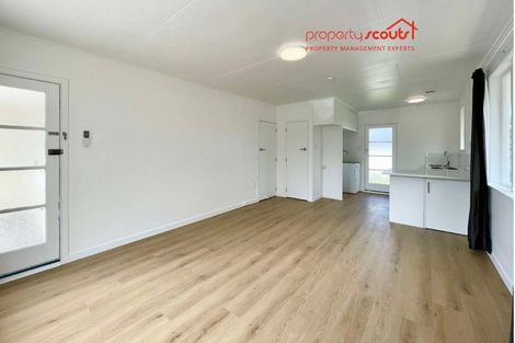 Photo of property in 4 Simons Street, Moturoa, New Plymouth, 4310