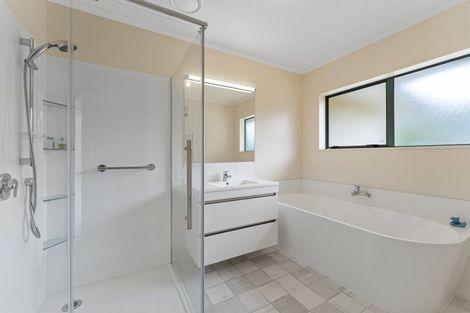 Photo of property in 9 Leigh Place, Paraparaumu Beach, Paraparaumu, 5032