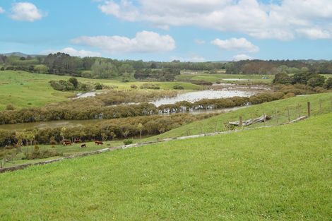 Photo of property in 126 Oneriri Road, Kaiwaka, 0573
