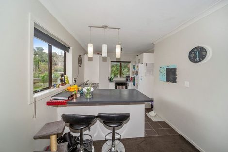 Photo of property in 65 Seaview Road, Marfell, New Plymouth, 4310
