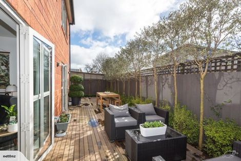 Photo of property in 33 Eversleigh Street, St Albans, Christchurch, 8014