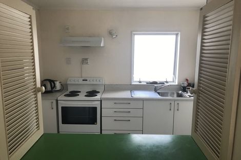 Photo of property in 2/12 Cardall Street, Newtown, Wellington, 6021