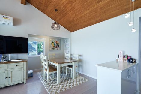 Photo of property in 17 Putini Road, Mangere Bridge, Auckland, 2022