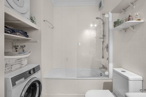 Photo of property in Hobson Court Flats, 59/70u Hobson Street, Thorndon, Wellington, 6011