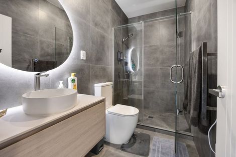 Photo of property in 6/34 Lincoln Park Avenue, Massey, Auckland, 0614