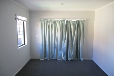 Photo of property in 22/8 Margan Avenue, New Lynn, Auckland, 0600