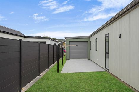 Photo of property in 104 Mataikokako Loop, Kawakawa Bay, 2585