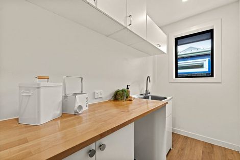 Photo of property in 190 Estuary Road, South New Brighton, Christchurch, 8062