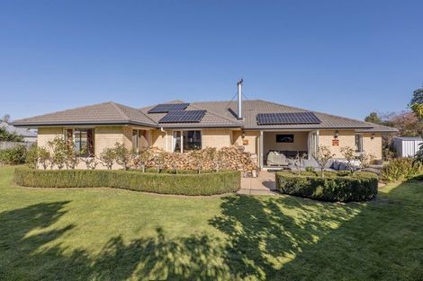 Photo of property in 7 Riverwood Boulevard, Redwood, Christchurch, 8051