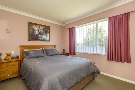 Photo of property in 12 Carter Place, Manurewa, Auckland, 2102