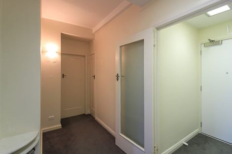 Photo of property in Olympus Flats, 280f1 Oriental Parade, Oriental Bay, Wellington, 6011