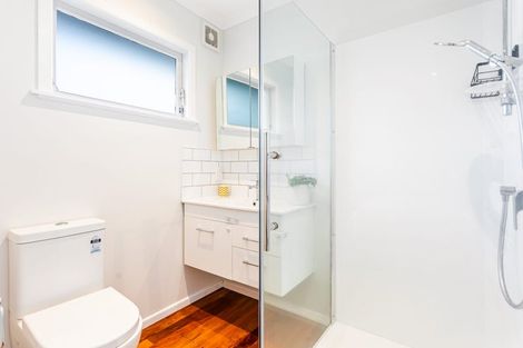 Photo of property in 105b Matipo Road, Te Atatu Peninsula, Auckland, 0610