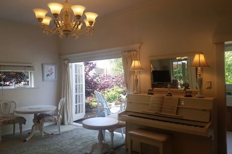 Photo of property in 86 Grey Street, Woodville, 4920