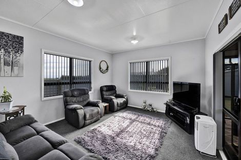 Photo of property in 80 Puriri Street, Hawera, 4610