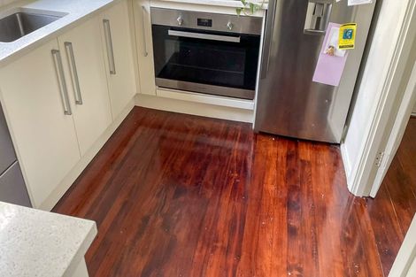 Photo of property in 87d Kaurilands Road, Titirangi, Auckland, 0604