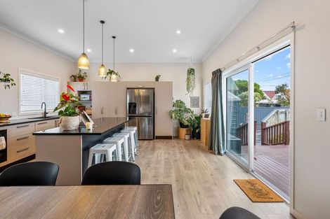 Photo of property in 88 Victoria Road, Saint Kilda, Dunedin, 9012