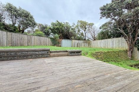 Photo of property in 98 Glanmire Road, Newlands, Wellington, 6037