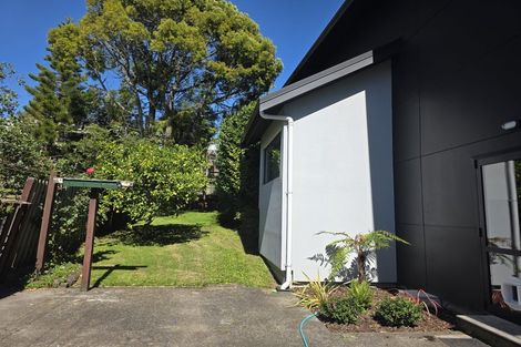 Photo of property in 17 Tauroa Road, Havelock North, 4130