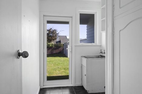 Photo of property in 13 Murray Avenue, Hawera, 4610