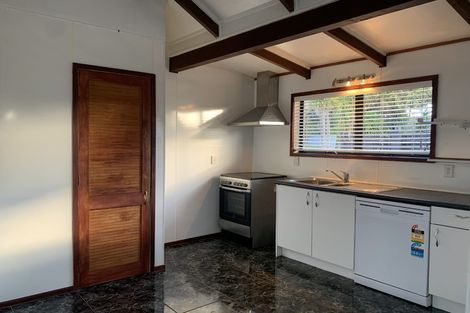 Photo of property in 16 Frank Evans Place, Henderson, Auckland, 0610