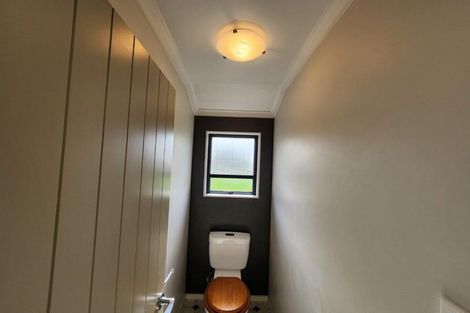 Photo of property in 254a Mountain Road, Lepperton, New Plymouth, 4373