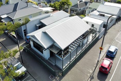 Photo of property in 399 Marine Parade, Napier South, Napier, 4110