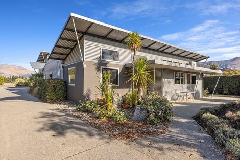 Photo of property in 16 Allenby Place, Wanaka, 9305