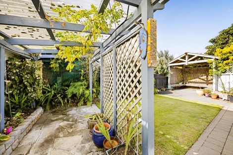 Photo of property in 8a Grant Vc Street, Hawera, 4610