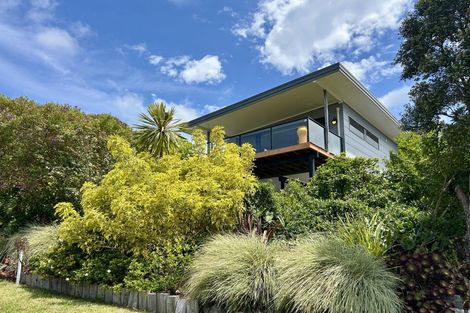 Photo of property in 33 Hihitahi Rise, Paihia, 0200