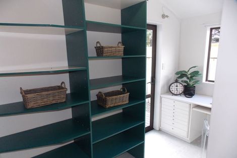 Photo of property in 16 Willowstream Grove, Cloverlea, Palmerston North, 4412
