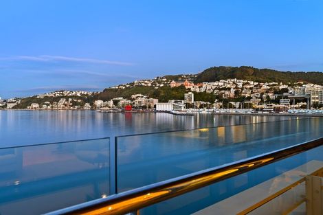 Photo of property in Clyde Quay Wharf, 1a/7 Clyde Quay Wharf, Te Aro, Wellington, 6011